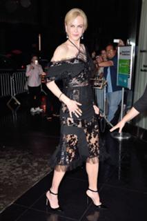Nicole Kidman feet photo thumbnail