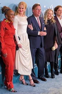 Nicole Kidman feet photo thumbnail