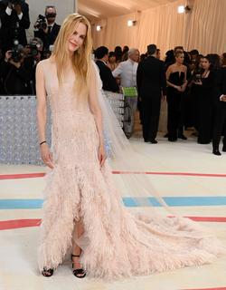 Nicole Kidman feet photo thumbnail