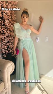 Nicole Louise feet photo 17