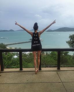 Nicole Lynn Williams feet photo 2