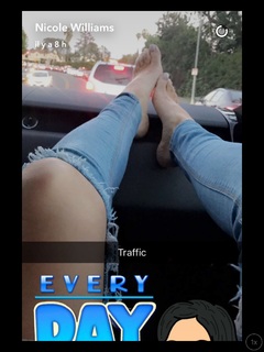 Nicole Lynn Williams feet photo 11