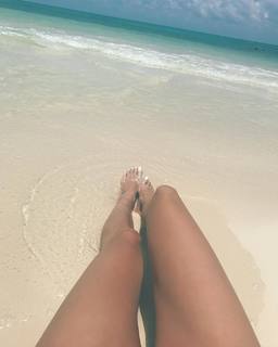 Nicole Lynn Williams feet photo 17