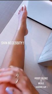 Nicole Lynn Williams feet photo 2