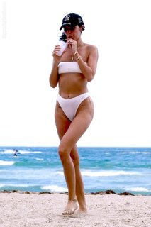 Nicole Lynn Williams feet photo 18
