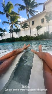 Nicole Lynn Williams feet photo 19