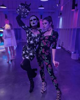 Nicole Maines feet photo 13