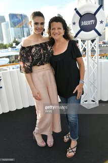 Nicole Maines feet photo 1