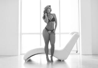 Nicole Mejia feet photo 15