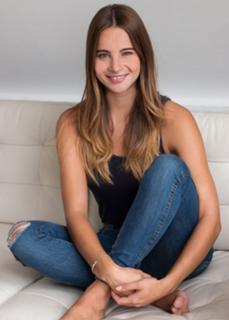 Nicole Mieth feet photo 7