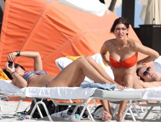 Nicole Minetti feet photo 17