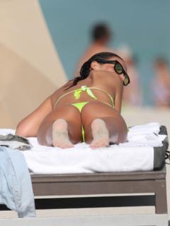 Nicole Minetti feet photo 12
