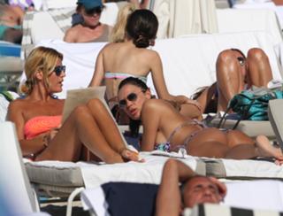 Nicole Minetti feet photo 16