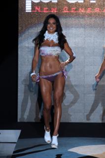 Nicole Minetti feet photo 9