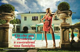 Nicole Minetti feet photo 16