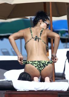 Nicole Minetti feet photo 4