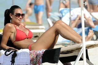 Nicole Minetti feet photo 13