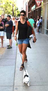 Nicole Murphy feet photo thumbnail