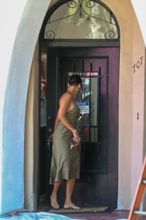 Nicole Murphy feet photo thumbnail