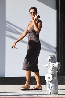 Nicole Murphy feet photo thumbnail