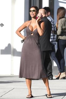 Nicole Murphy feet photo thumbnail