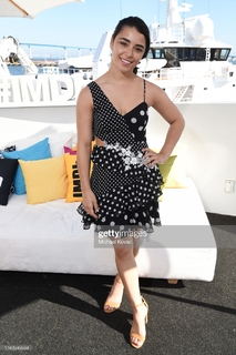 Nicole Muñoz feet photo 9