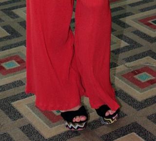 Nicole Neumann feet photo thumbnail