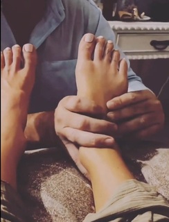 Nicole Neumann feet photo thumbnail