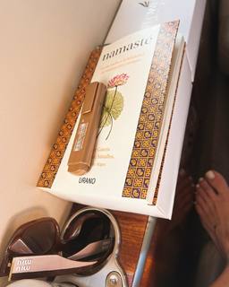Nicole Neumann feet photo thumbnail