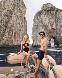 Nicole Neumann feet photo thumbnail