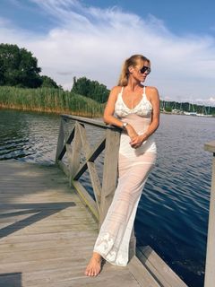 Nicole Neumann feet photo thumbnail