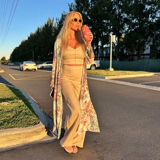 Nicole Neumann feet photo thumbnail