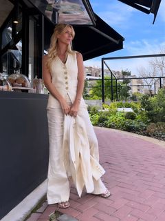 Nicole Neumann feet photo thumbnail