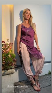 Nicole Neumann feet photo thumbnail