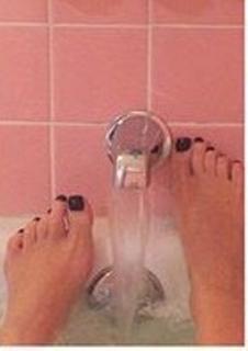 Nicole Petallides feet photo 6