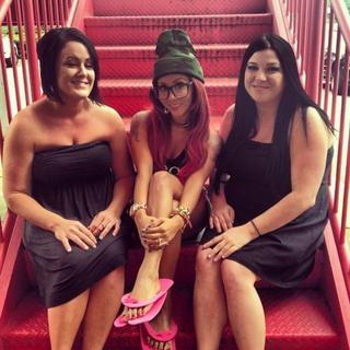 Nicole Polizzi feet photo thumbnail