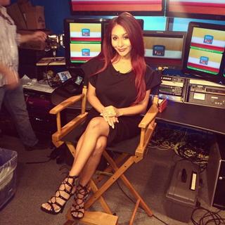 Nicole Polizzi feet photo thumbnail