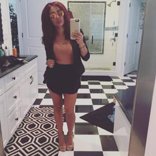 Nicole Polizzi feet photo thumbnail