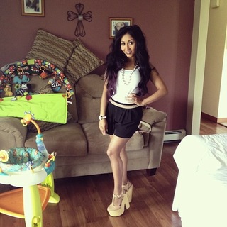 Nicole Polizzi feet photo thumbnail