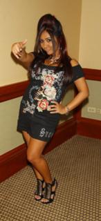 Nicole Polizzi feet photo thumbnail