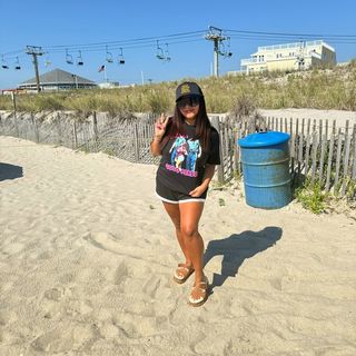 Nicole Polizzi feet photo thumbnail