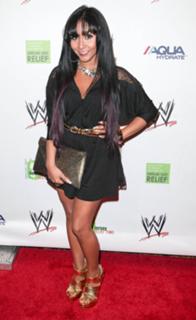 Nicole Polizzi feet photo thumbnail
