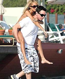 Nicole Richie feet photo thumbnail