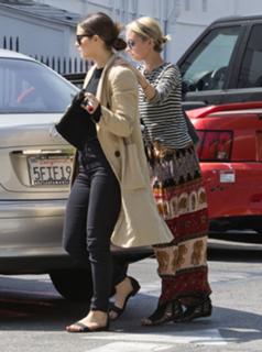 Nicole Richie feet photo thumbnail