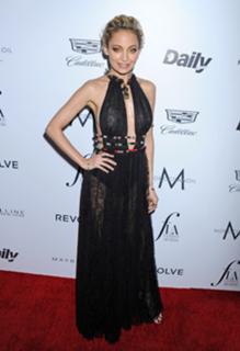 Nicole Richie feet photo thumbnail