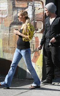 Nicole Richie feet photo thumbnail