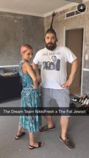 Nicole Richie feet photo thumbnail