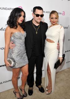 Nicole Richie feet photo thumbnail