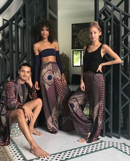 Nicole Richie feet photo thumbnail