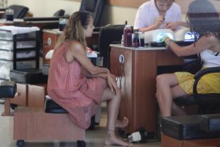 Nicole Richie feet photo thumbnail